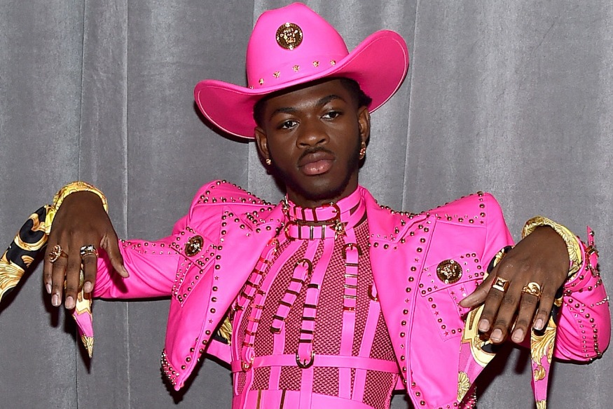 Lil Nas X sings "Jolene" by Dolly Parton
