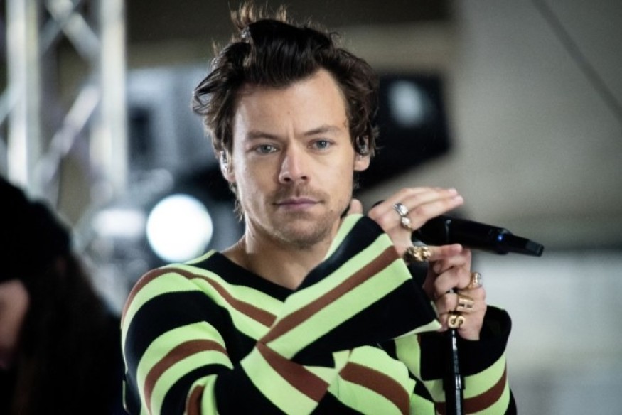 Harry Styles breaks silence on One Direction t-shirt photo