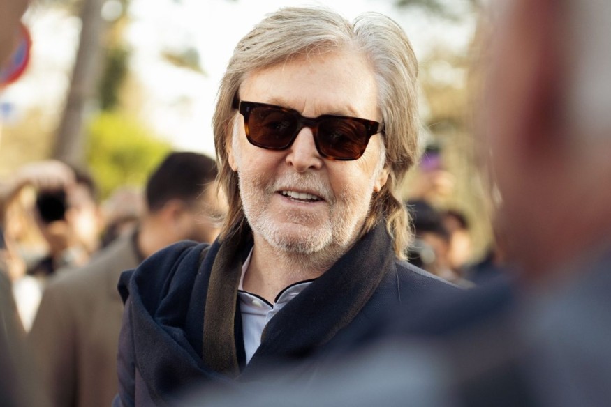 Paul McCartney Reflects on The Beatles’ First Trip to America During Intimate LA Show