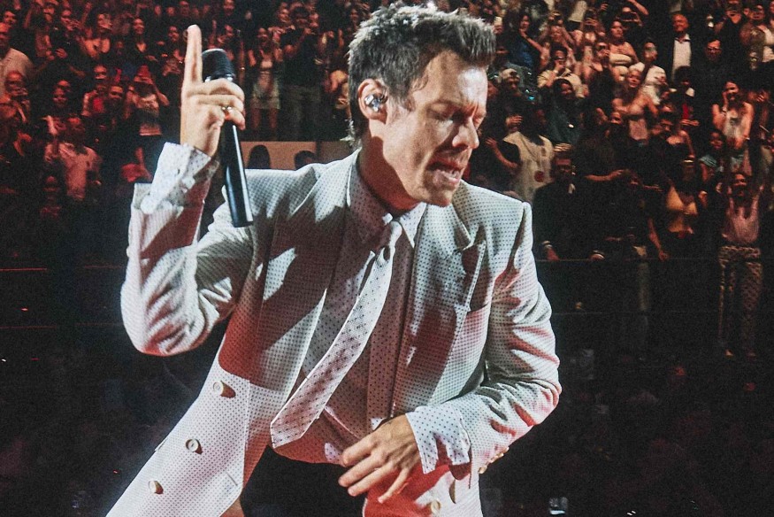 Harry Styles Jokes About Weddings at Taylor Swift’s Madison Square Garden Venue